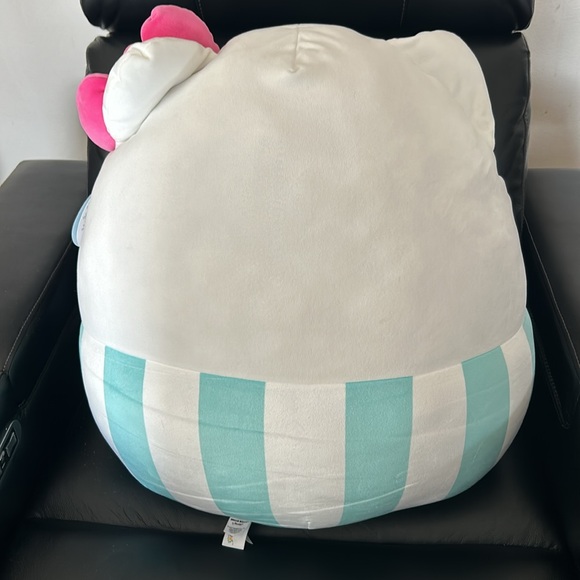 Hello Kitty NWT summertime 20/23” large original Squishmallow plush-burger!! - Picture 4 of 10